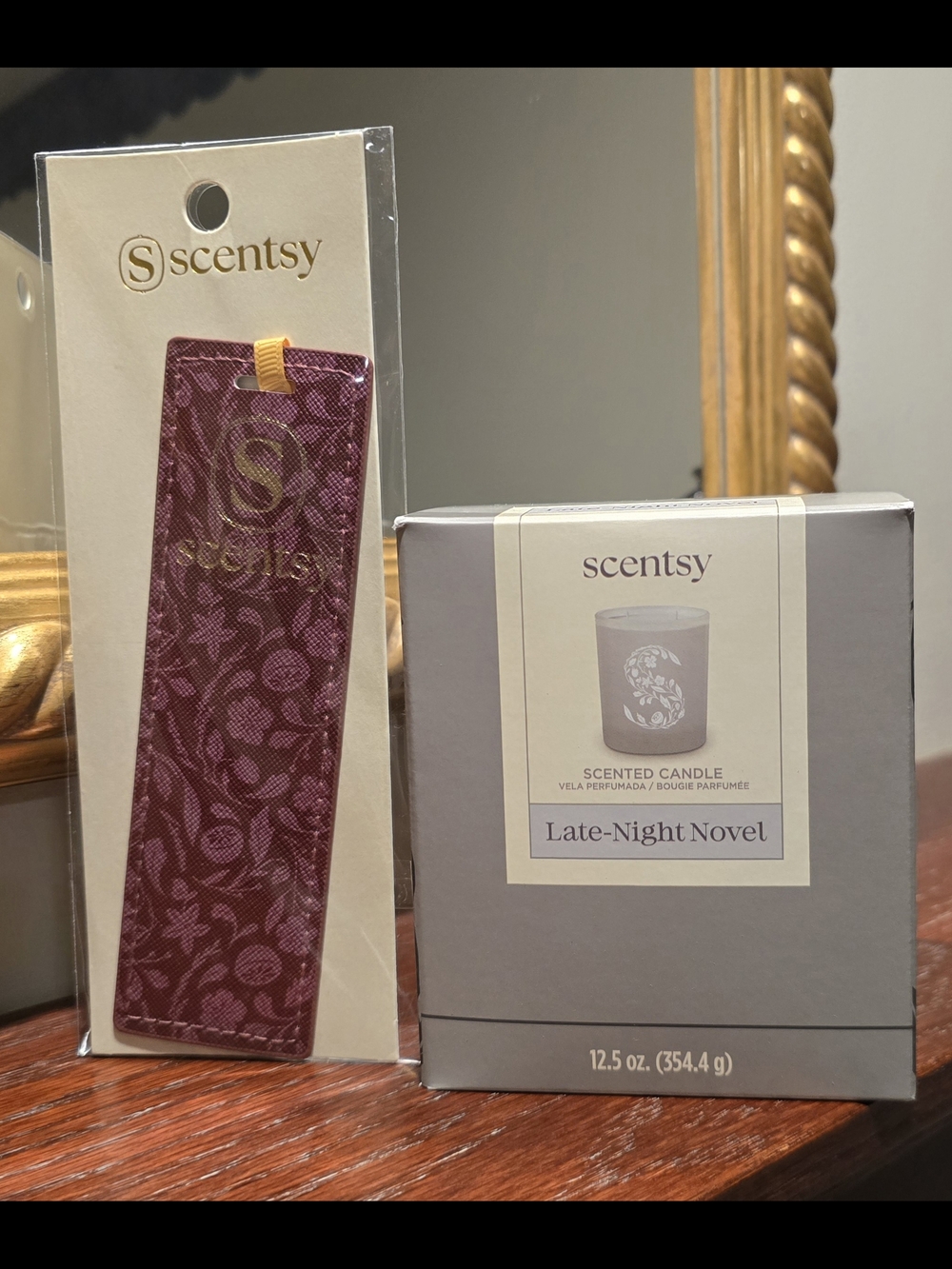 Scentsy "Late-Night Novel" Scented Candle & Bookmark *NEW*